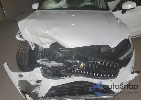 2022 Volvo Xc60 B5 Inscription from USA, damaged, VIN YV4L12RL8N1045379